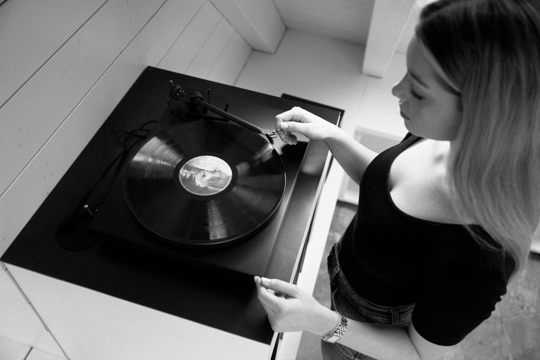 Pro-Ject All-In-One Colourful Audio System E