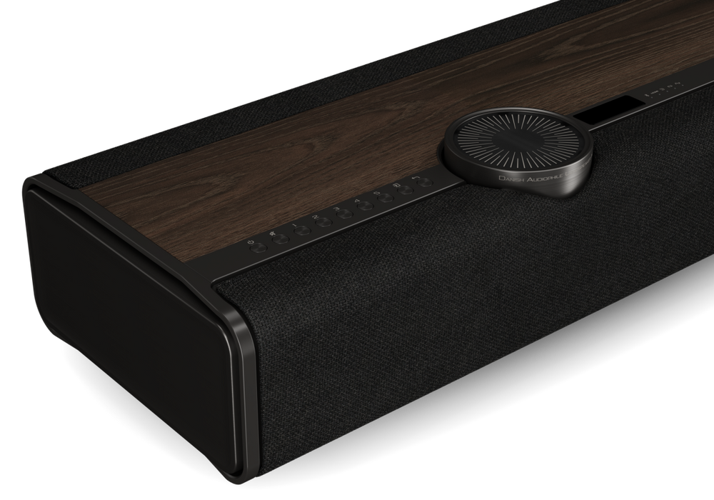 DALI VEGA – Dark Oak Close-up